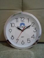 Cara Menggunakan Jam Dinding Custom untuk Mempromosikan Bisnis Anda